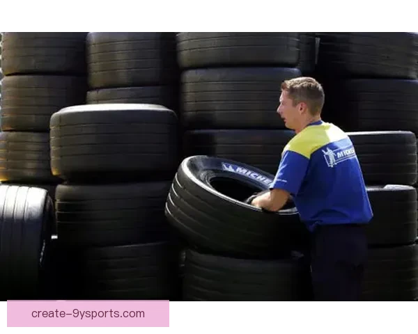 F1新赛季揭幕战临近各车队备战动态全面解析车手阵容与技术升级前瞻