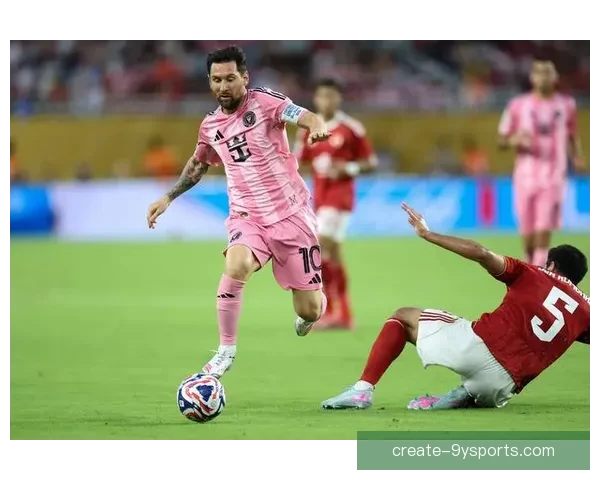 梅西加盟国际迈阿密后首次亮相赛场贡献两助攻引发热议